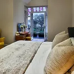 Feriehus Mulgrave House *