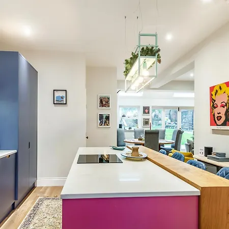 Mulgrave House *