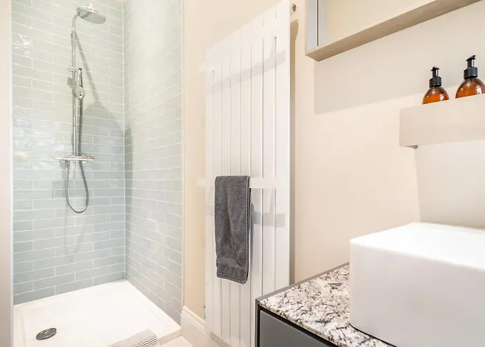 Mulgrave House * Scarborough