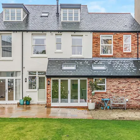 Mulgrave House * Scarborough